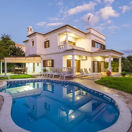 Villa Mangas By Select